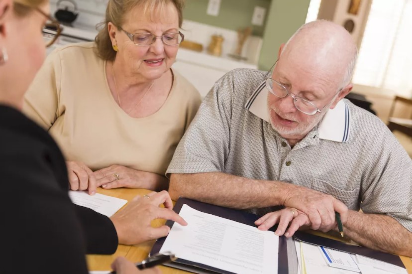 5 Reasons why you Should Hire an Elderly Lawyer