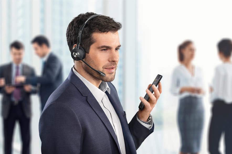 The Future of Communication: Exploring the Latest Trends in Business Headsets