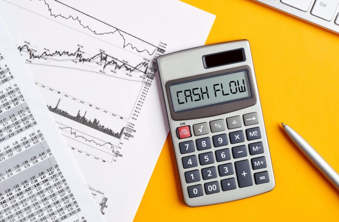5 Financial Strategies to Improve Cash Flow for Small Businesses
